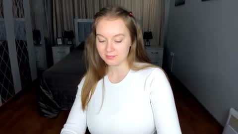 ValeriCherry online show from June 4, 2026, 12:33 pm