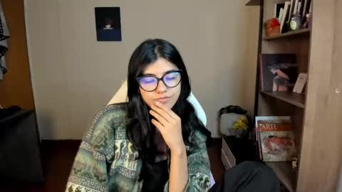 Val  online show from March 4, 2025, 2:17 am