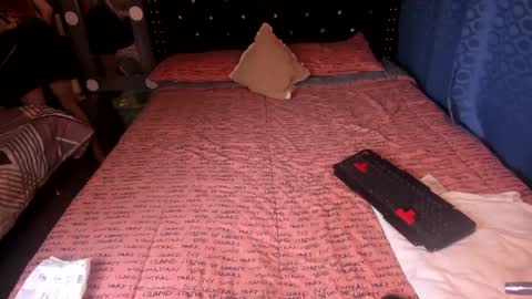 valerie luxe   online show from February 14, 2025, 8:48 pm