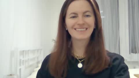 valerie_rose777 online show from December 24, 2024, 10:28 pm