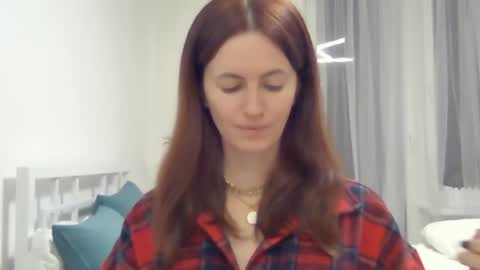 valerie_rose777 online show from January 8, 2025, 6:52 pm