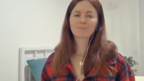 valerie_rose777 online show from March 2, 2025, 6:40 pm