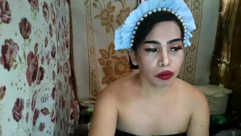 valerie_sensual online show from July 25, 2026, 2:31 am