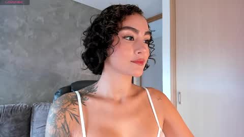  call me Val  online show from April 13, 2026, 2:33 pm