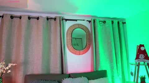 Valerie Style3 online show from December 3, 2025, 4:09 am