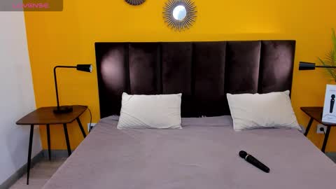 Hot  Valerie online show from November 30, 2025, 1:31 am