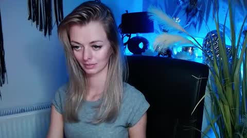 Valerie  online show from March 6, 2025, 4:17 pm