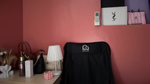 Valerie online show from April 14, 2026, 2:39 am