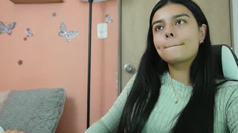 Juli C online show from March 1, 2025, 8:42 pm