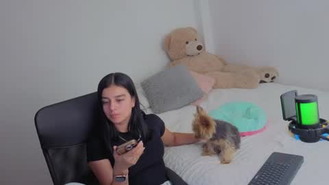 Snapshot of valerihouse_ chatting on July 12, 2026, 2:02 am valerihouse_ online show from July 12, 2026, 2:02 am