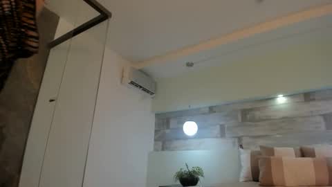 Snapshot of valeriiee21 chatting on January 6, 2026, 11:29 pm valeriiee21 online show from January 6, 2026, 11:29 pm