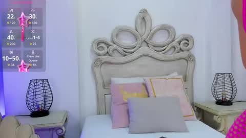   online show from October 14, 2025, 11:44 am