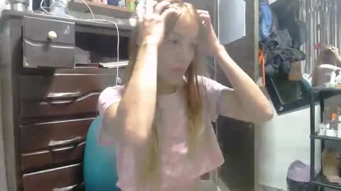 Snapshot of valerivegas chatting on May 19, 2026, 12:38 am valerivegas online show from May 19, 2026, 12:38 am