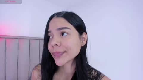 Cris  online show from February 17, 2025, 3:09 pm