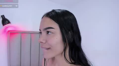 Cris  online show from December 20, 2025, 4:03 pm