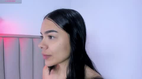 Snapshot of valery__nova chatting on May 1, 2026, 12:54 pm Cris online show from May 1, 2026, 12:54 pm