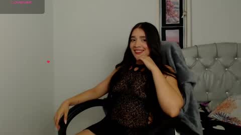 valeria online show from May 19, 2026, 5:36 am