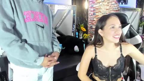 Snapshot of valery_and_dani chatting on January 26, 2025, 12:54 pm valery_and_dani online show from January 26, 2025, 12:54 pm