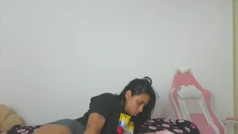 valery_lovex_ online show from October 7, 2025, 10:45 am