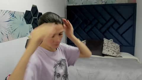 VALERY MORE online show from November 20, 2025, 12:16 pm