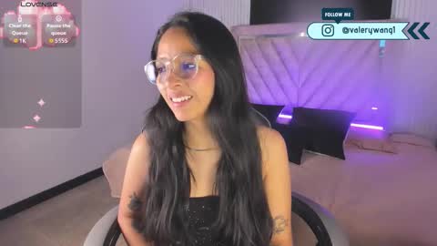 Snapshot of valery_wang chatting on November 26, 2025, 11:44 am Val online show from November 26, 2025, 11:44 am