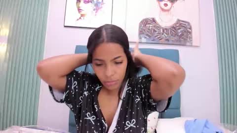 Snapshot of valerynbrown chatting on May 16, 2026, 1:02 am valery online show from May 16, 2026, 1:02 am
