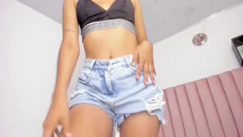 Lorena online show from December 2, 2025, 11:48 am