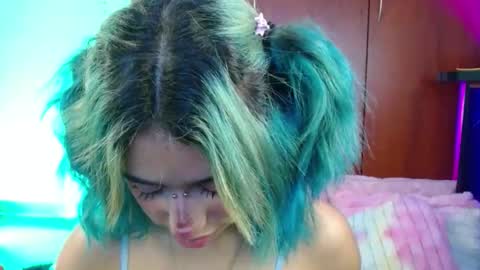Snapshot of valerysmith18 chatting on May 5, 2026, 3:25 am zoe online show from May 5, 2026, 3:25 am