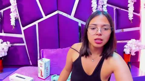 Snapshot of valerysweety__ chatting on June 19, 2026, 3:11 am ValerySweety online show from June 19, 2026, 3:11 am