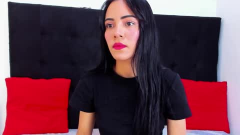 Snapshot of valerythompsonper chatting on September 8, 2025, 8:30 pm valery online show from September 8, 2025, 8:30 pm