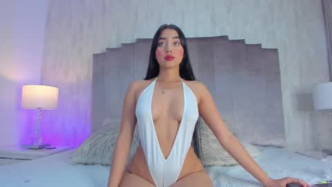 VALERY STONE  online show from October 26, 2025, 7:53 pm