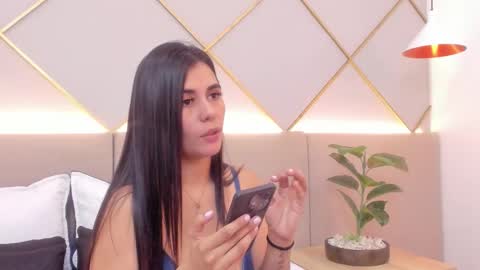 Snapshot of valesantodomingo chatting on February 19, 2026, 10:39 pm Sofia online show from February 19, 2026, 10:39 pm