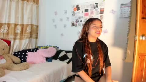 VALIENTE  online show from January 31, 2025, 2:37 am