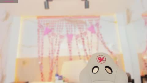 Snapshot of valirya_devote chatting on February 11, 2026, 3:44 am VALIRYA online show from February 11, 2026, 3:44 am