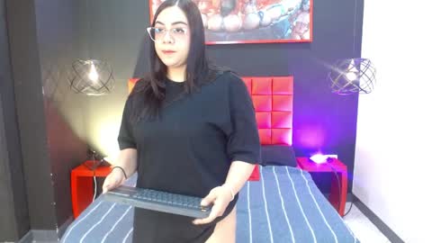 Valkirye  online show from March 28, 2026, 11:10 am