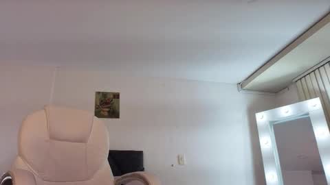 Valkyria  online show from February 3, 2026, 10:15 pm