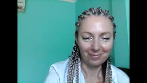 ValleriWind online show from February 13, 2025, 3:29 am