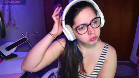 Im Violet online show from February 5, 2025, 9:25 am