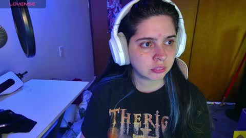 Im Violet online show from March 8, 2025, 3:39 am