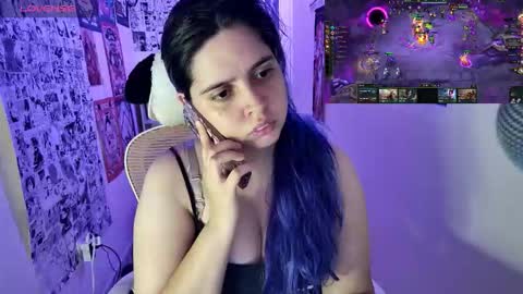 Im Violet online show from November 12, 2025, 11:03 pm