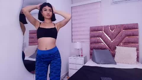 Snapshot of vallolet_01 chatting on June 22, 2026, 4:09 am vallolet online show from June 22, 2026, 4:09 am