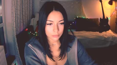 Snapshot of valorant_girl chatting on December 12, 2024, 5:15 pm Little Devil online show from December 12, 2024, 5:15 pm