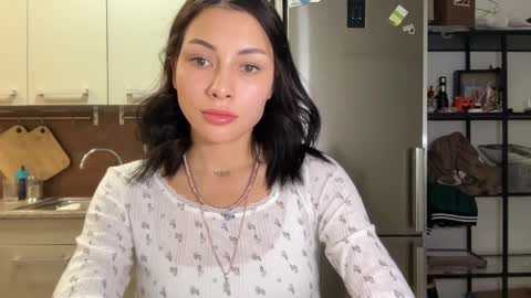 Snapshot of valorant_girl chatting on January 16, 2025, 8:57 pm Little Devil online show from January 16, 2025, 8:57 pm