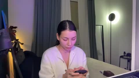 Snapshot of valorant_girl chatting on February 6, 2025, 10:00 pm Little Devil online show from February 6, 2025, 10:00 pm