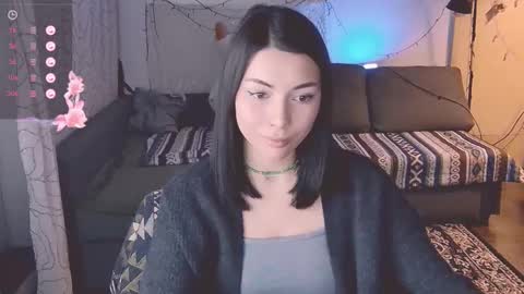 Snapshot of valorant_girl chatting on February 13, 2025, 4:39 pm Little Devil online show from February 13, 2025, 4:39 pm