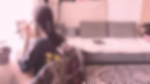 Snapshot of valorant_girl chatting on February 26, 2025, 11:30 am Little Devil online show from February 26, 2025, 11:30 am