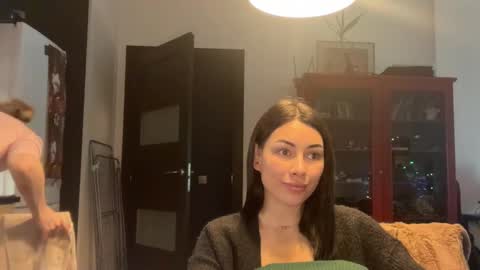 Snapshot of valorant_girl chatting on March 4, 2025, 5:03 pm Little Devil online show from March 4, 2025, 5:03 pm