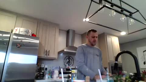 Val Venus online show from March 3, 2026, 4:24 pm