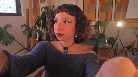      online show from September 23, 2025, 8:23 pm