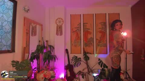      online show from October 11, 2025, 9:35 pm